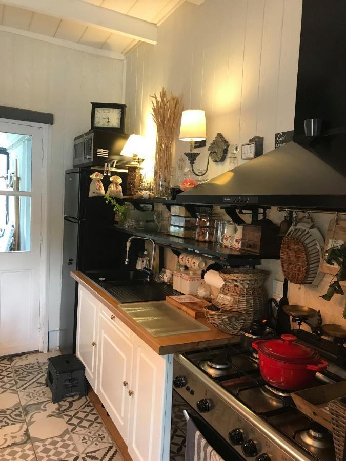 L'Atelier De Jocelyne Apartment Бьозвил Екстериор снимка